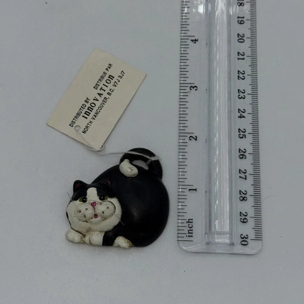 Vintage Black White Cat Fridge Magnet Hand Painted Porcelain Tuxedo Kitten Cute